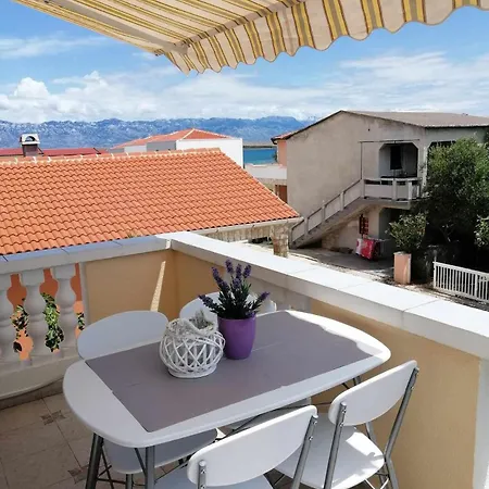 Apartmaji Jost Vir